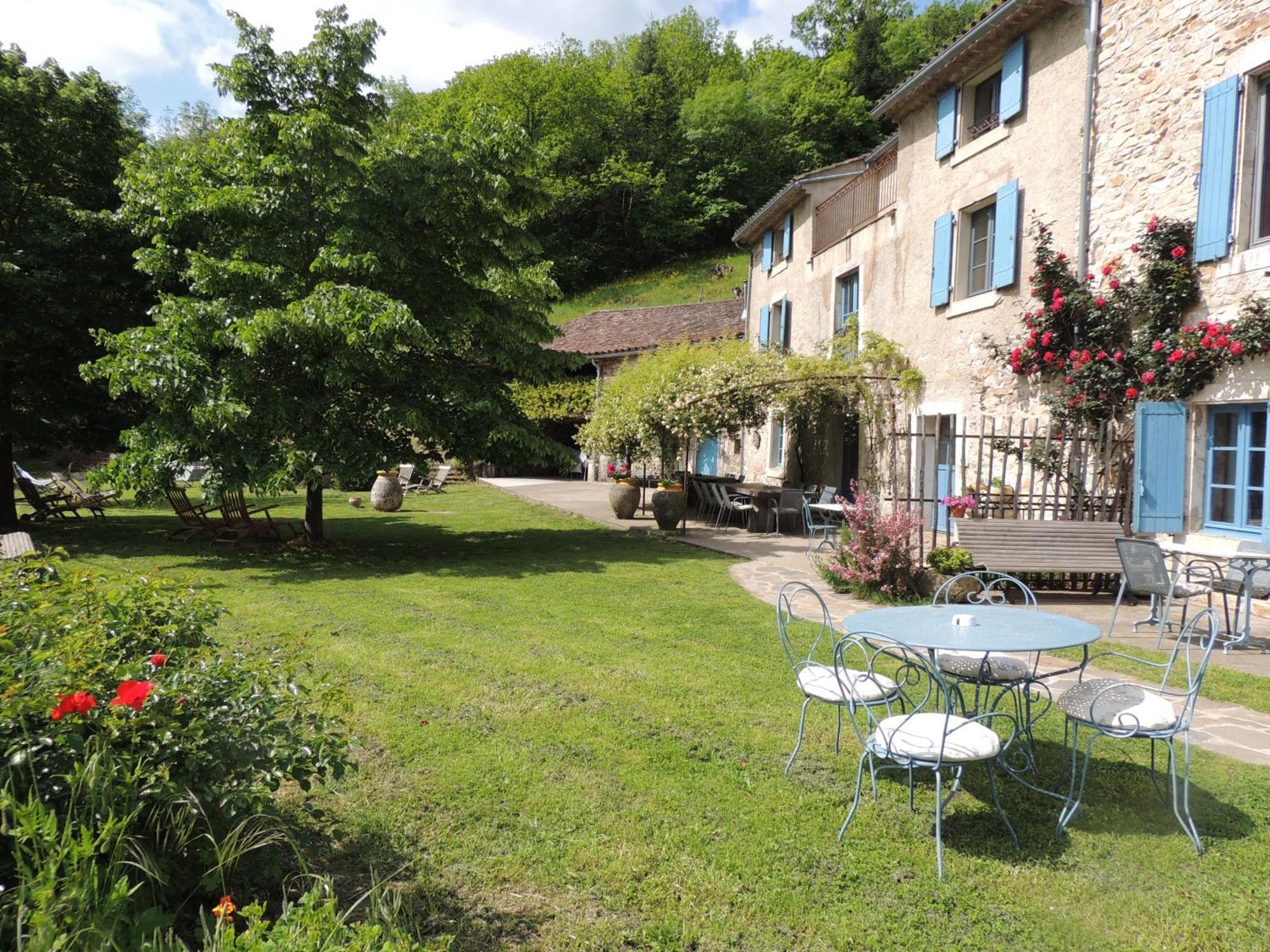 Nabat Le Haut, Chambre Et Table D'Hotes Courniou ภายนอก รูปภาพ